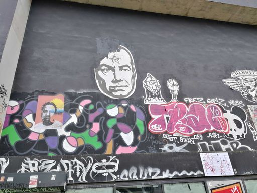  france-paris-graffiti