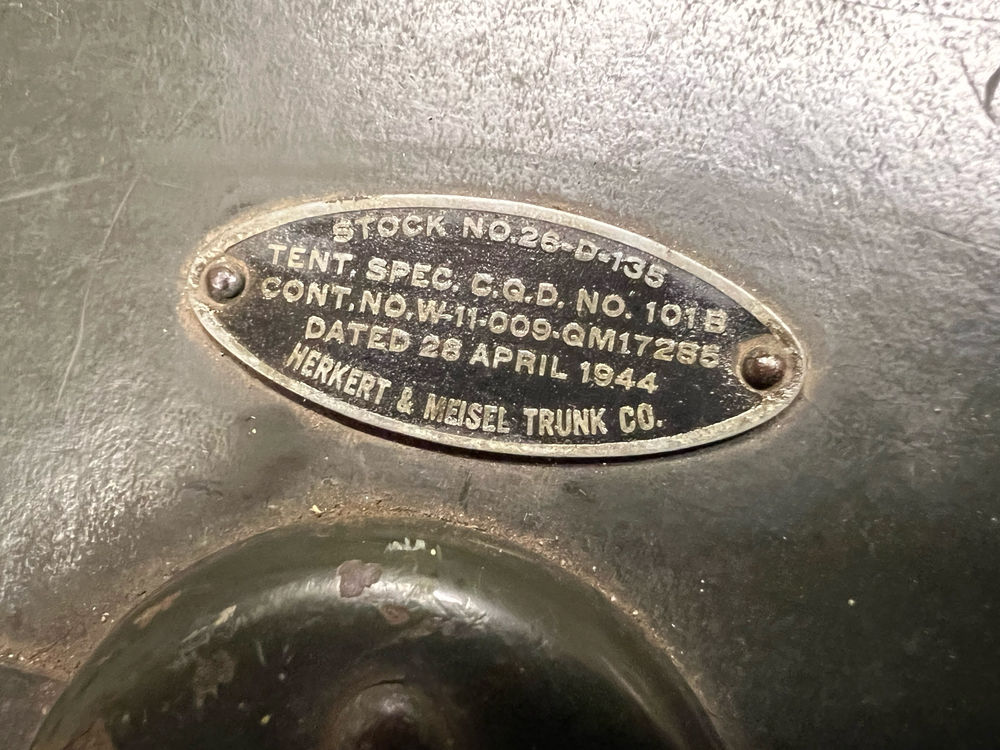 Data plate attached to an original Company Field Desk (New Type - QM Stock Number 26-D-135) built on 26 April 1944 by Herkert & Meisel Trunk Company.