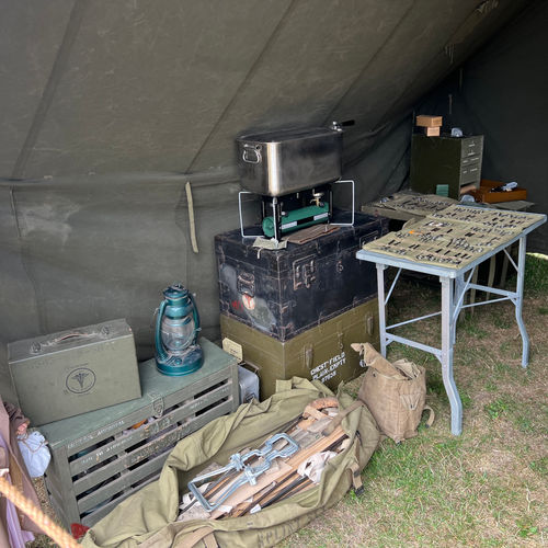 Sterilizing equipment and a US Army Splint Set on display in the Operating Room.