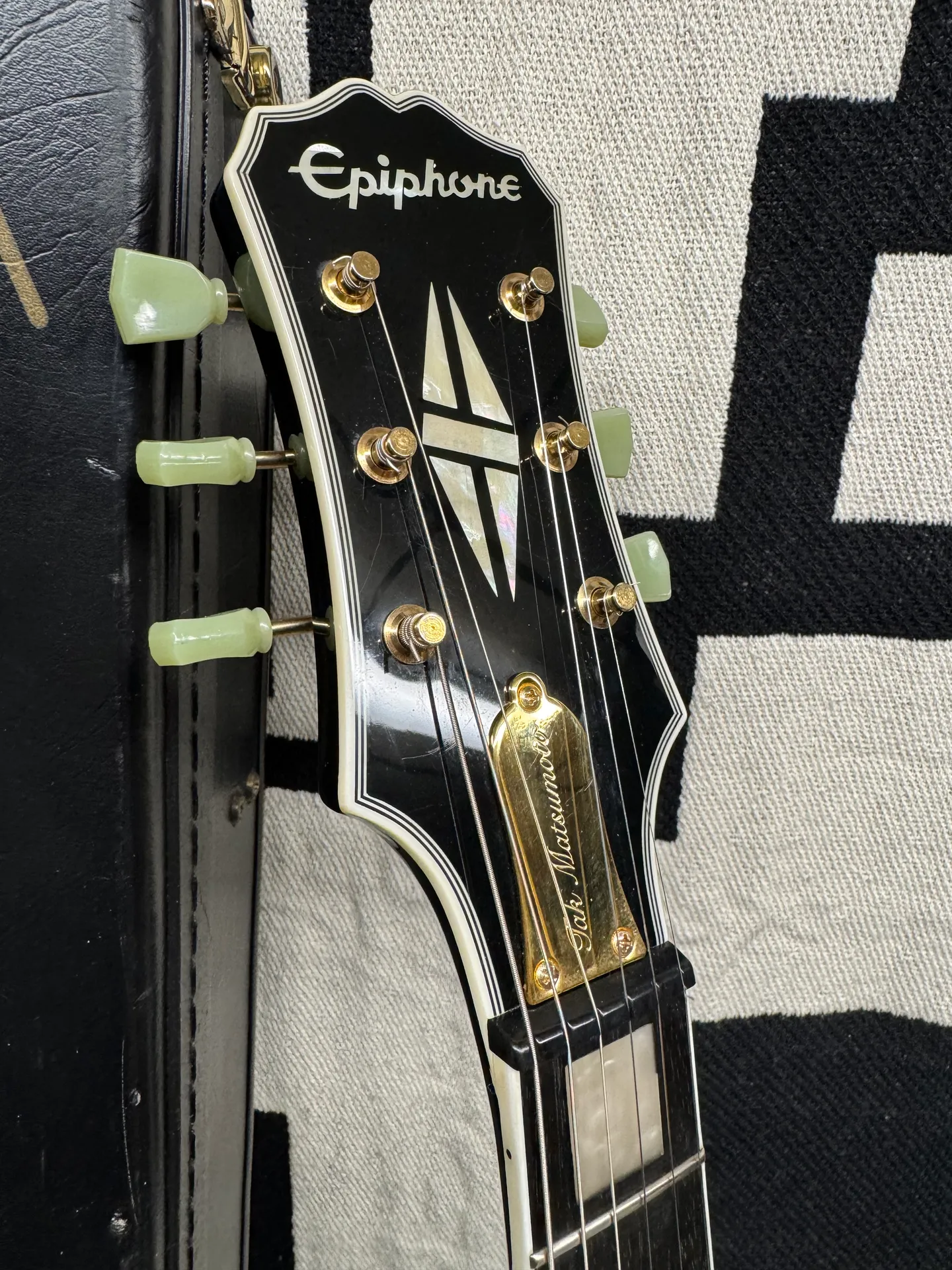 StringTree | 2014 Epiphone Artist Tak Matsumoto DC Signature