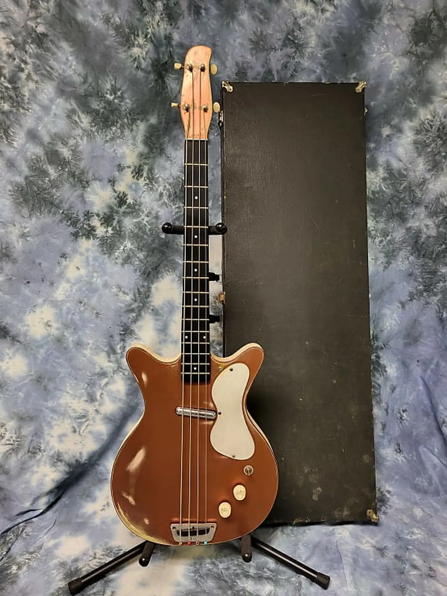 StringTree | Danelectro 1960 Danelectro Shorthorn Bass 3412 Copper