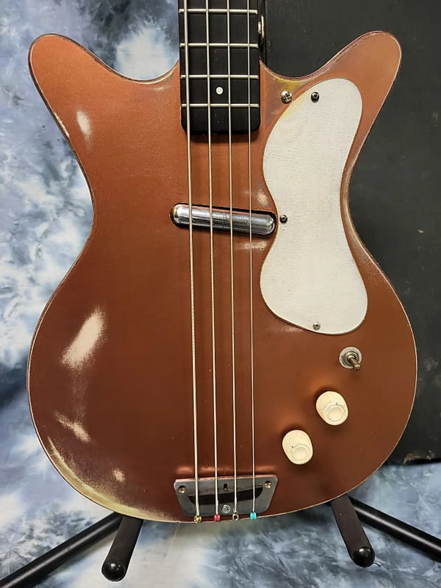 StringTree | Danelectro 1960 Danelectro Shorthorn Bass 3412 Copper