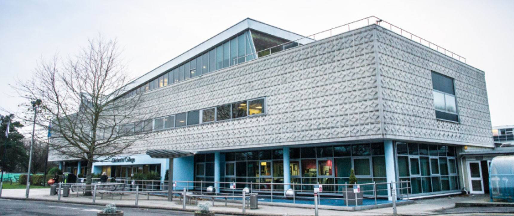 Chichester College vous offre la possibilité d'une première expérience d'un campus britannique avec ses installations sportives et résidences étudiantes de qualité.