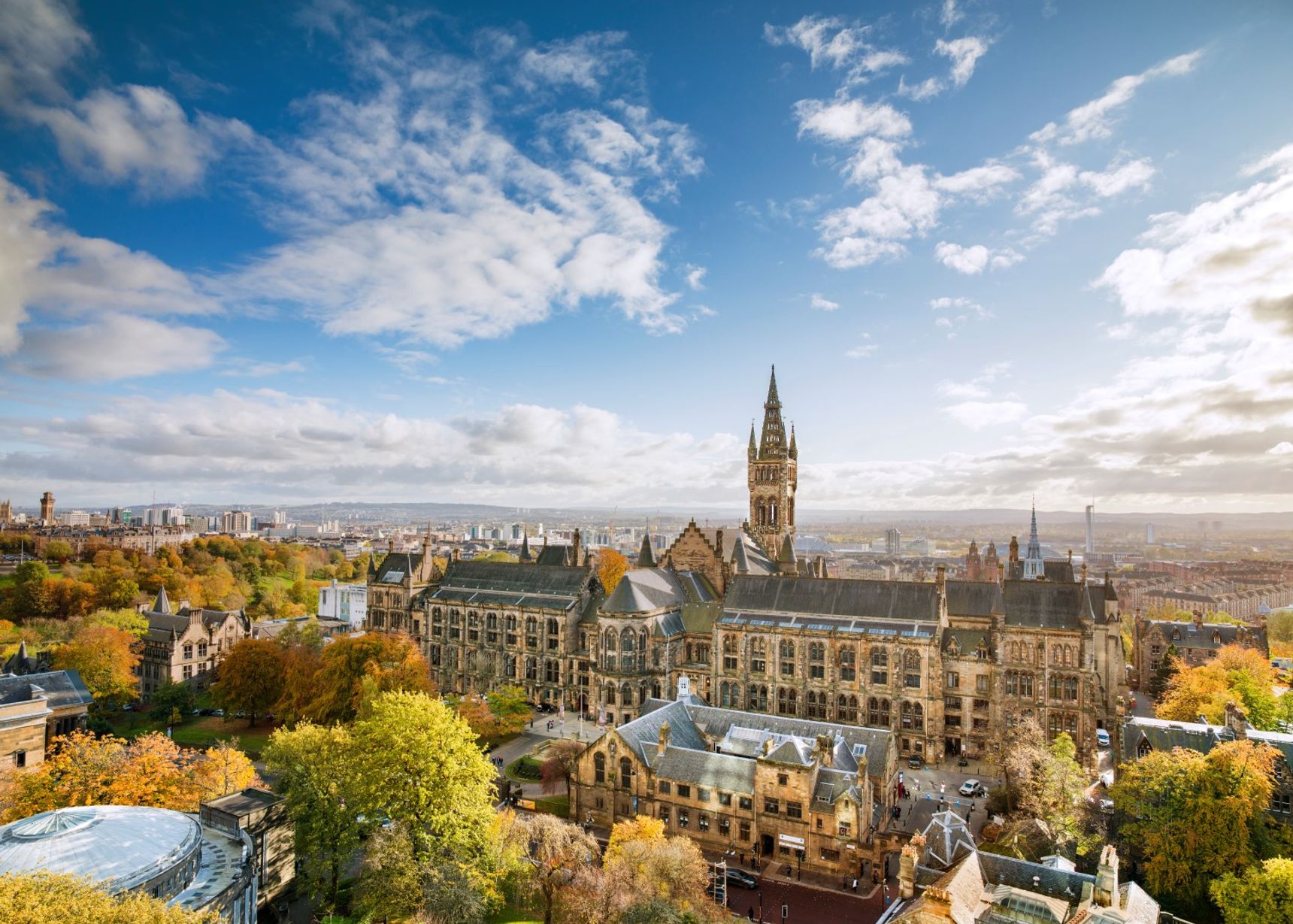 Université de Glasgow : une université bien classée dans un pays accueillant.