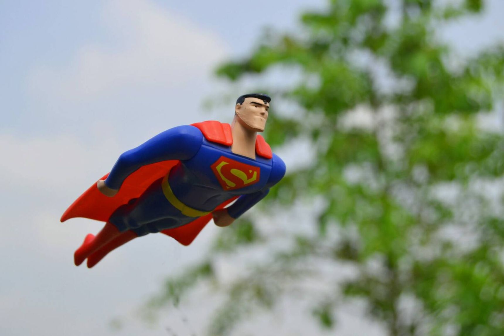 L'importance des activités suprascolaires : devenez un superman ou une superwoman pas seulement avec les meilleures notes.