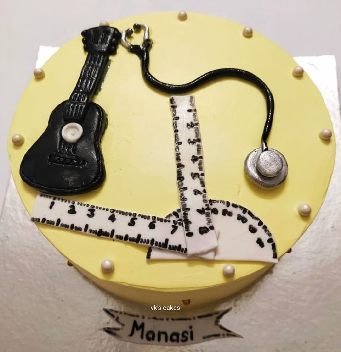 Guitar Music Theme Cake