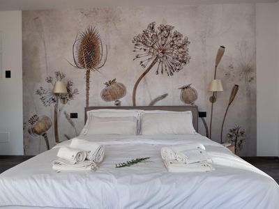 39E8296E-22C0-4CC7-B3E8-9A50C9029F2C