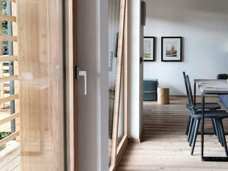 4EBC453F-C5F2-471F-B40B-9F7837BE620D