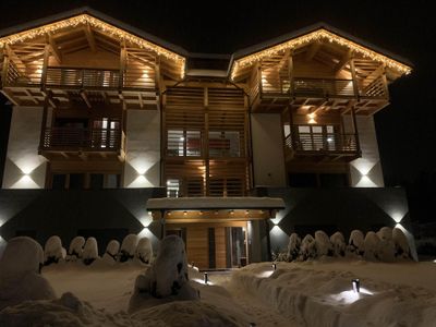 91B9D94D-BD5B-40BA-9F16-464D7DE9C6AB