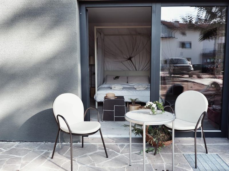 62AB63F8-D71C-4BCE-AC98-0A56A03849F8