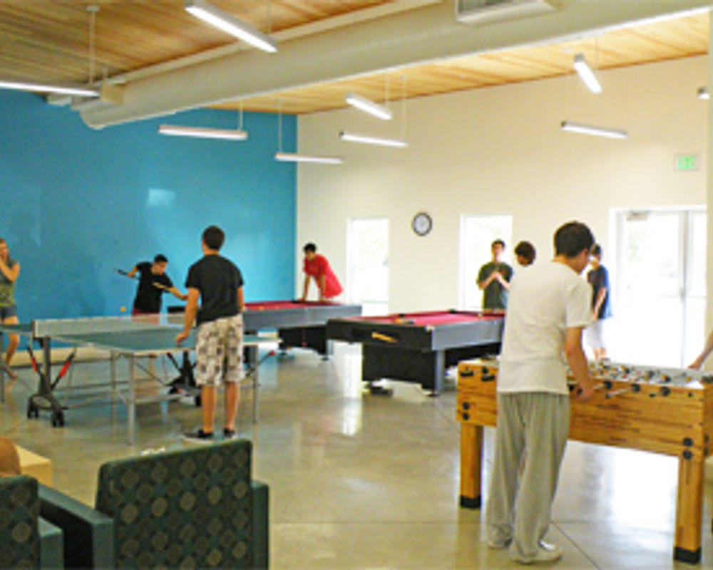 embassy_summer_los_angeles_northridge_gamesroom.jpg