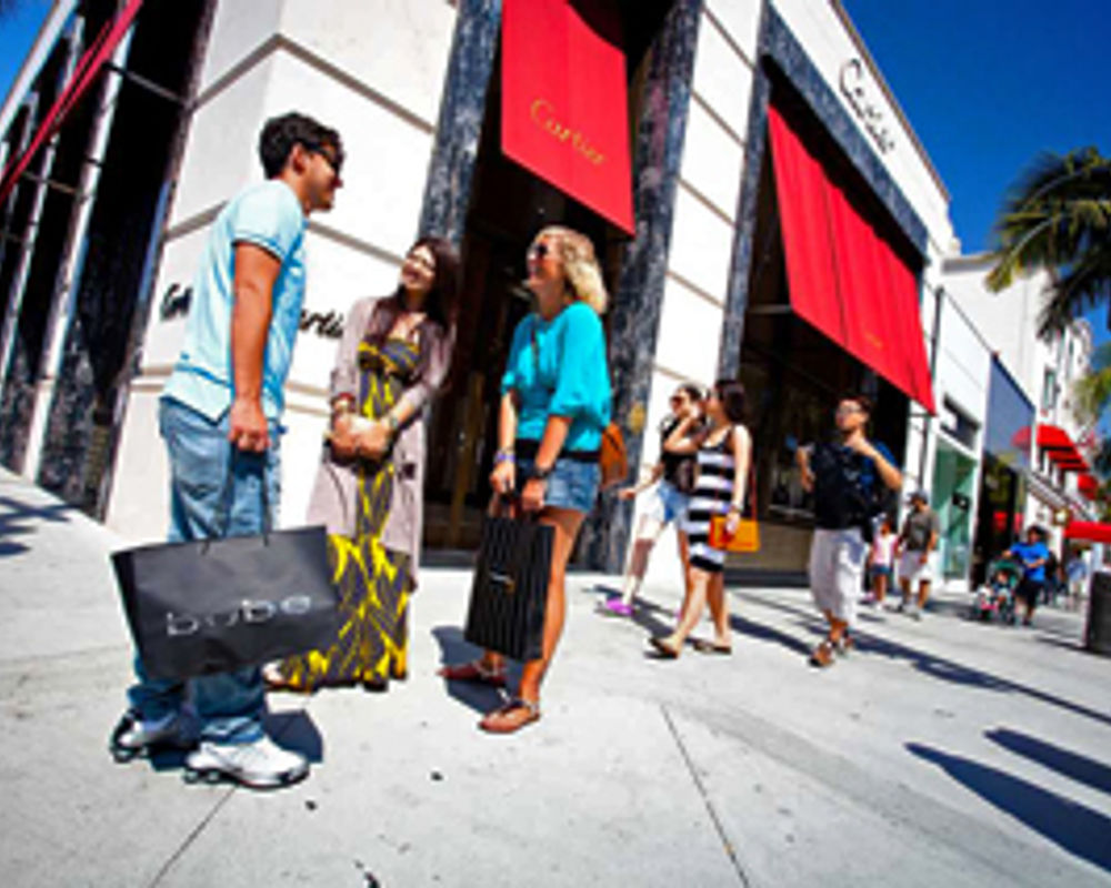 embassy_summer_los_angeles_northridge_shopping.jpg