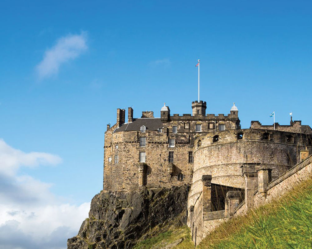 vacanza-studio-scozia-edimburgo-zainetto-verde-napier-university-castello-scogliera.jpg