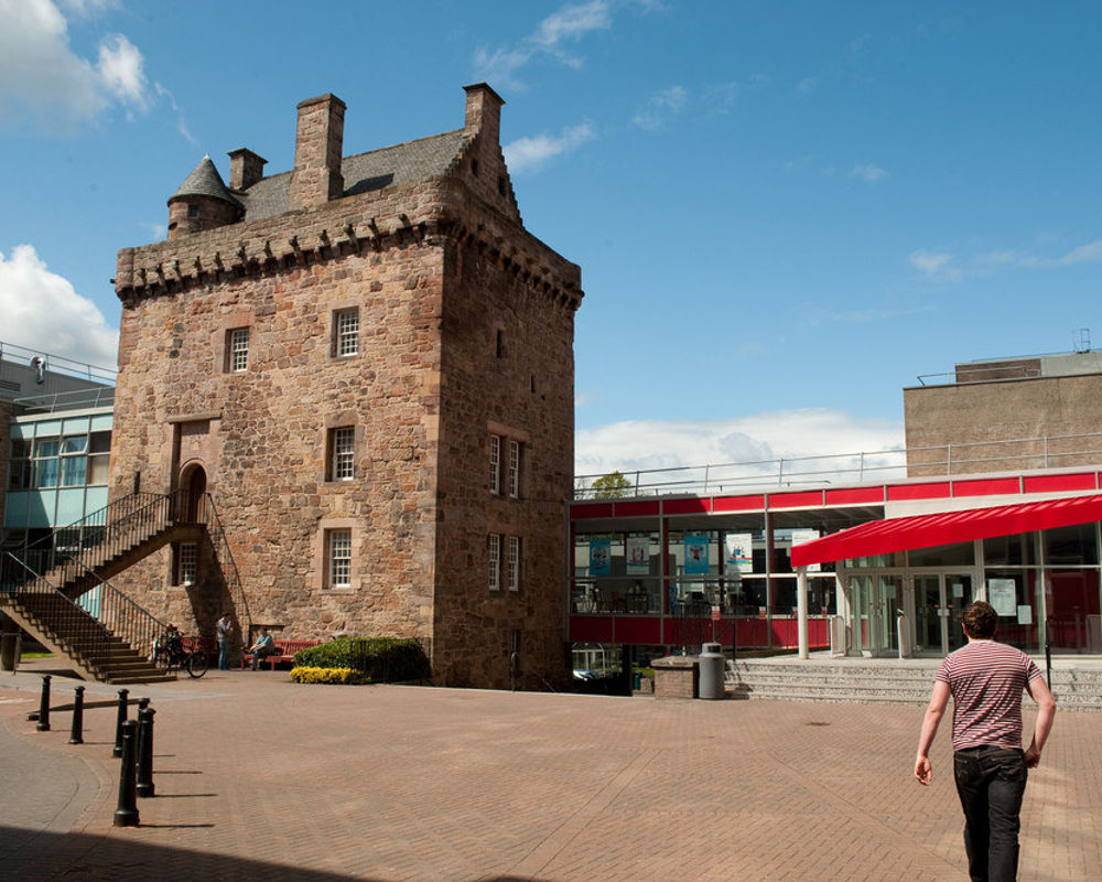 vacanza-studio-scozia-edimburgo-zainetto-verde-napier-university-centro-città.jpg