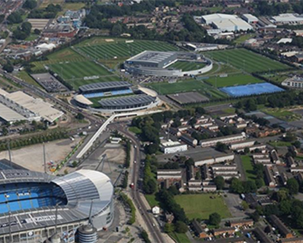 vacanza-studio-inghilterra-manchester-zainetto-verde-city-football-academy-aerea-campi-calcio.jpg