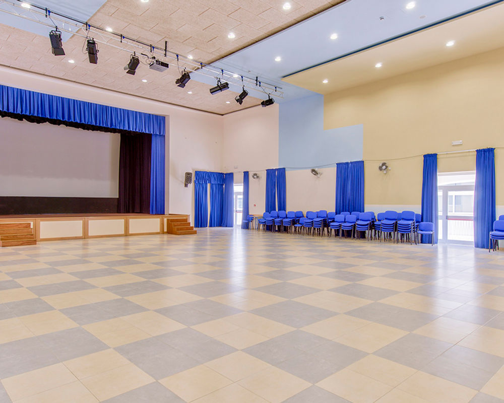 vacanza-studio-malta-easy-school-of-language-teatro.jpg