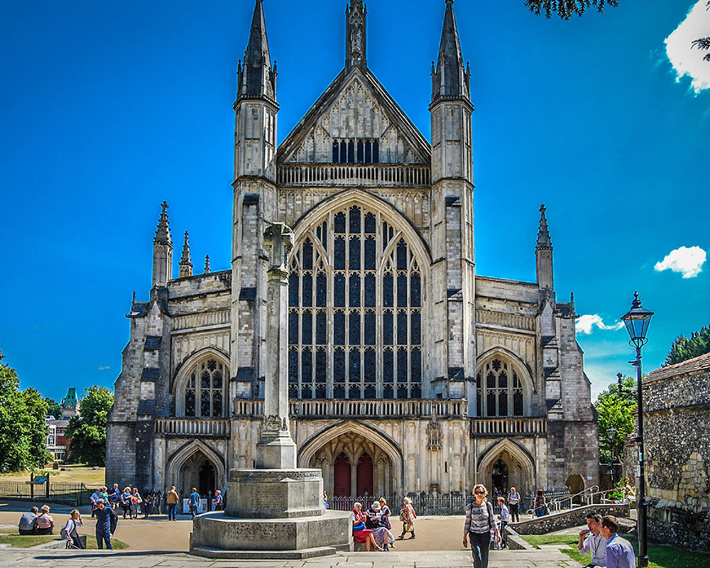 vacanza-studio-inghilterra-chichester-zainetto-verde-university-of-chichester-winchester.jpg