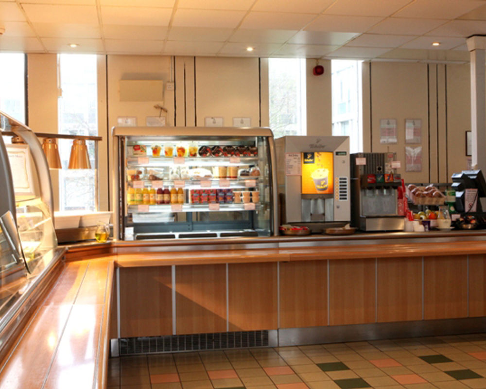 vacanza-studio-inghilterra-colchester-zainetto-verde-university-of-essex-caffetteria.jpg