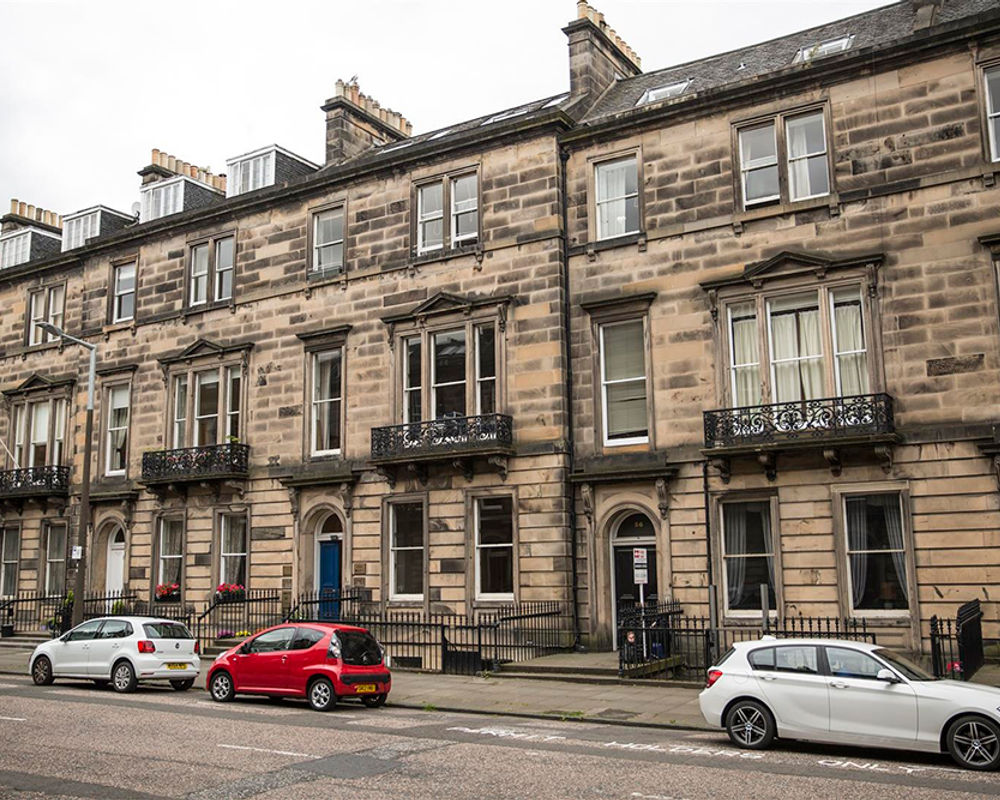 vacanza-studio-edimburgo-edinburgh-school-strada.jpg