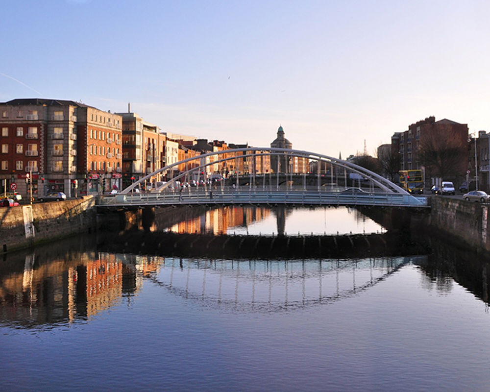 vacanza-studio-dublino-dublin-school-ponte.jpg