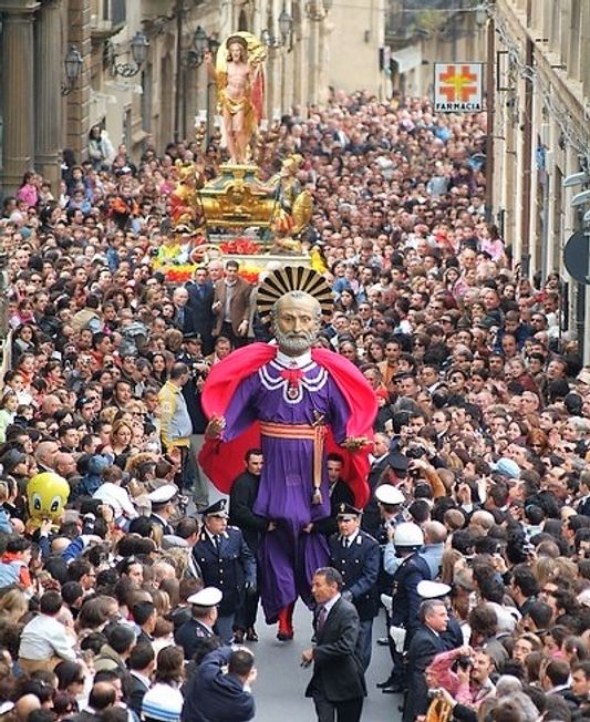 administration/foto/1485965706_pasqua_caltagirone.jpg