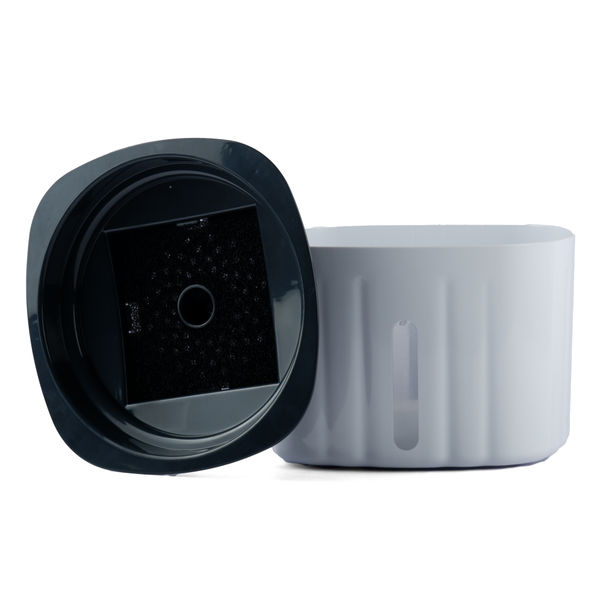 Trixie Water Drinking Fountain Flower for Dogs and Cats (White and Grey)