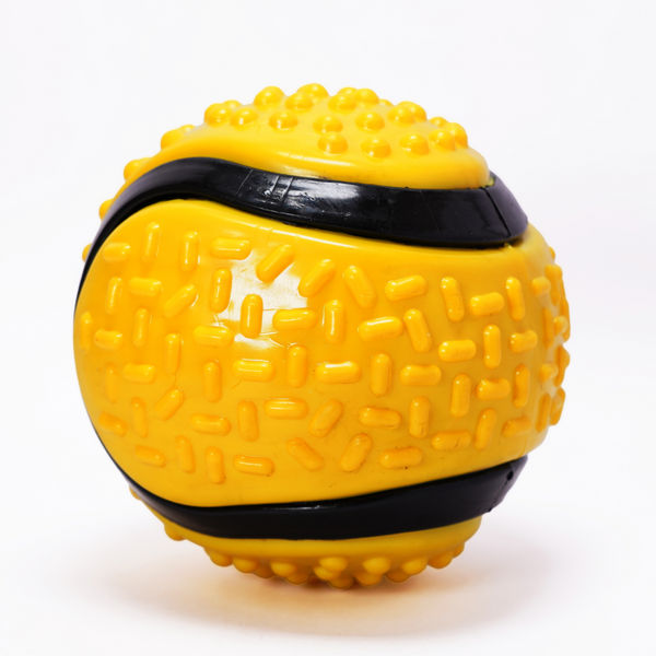 Skatrs Wave Cat Scratcher with Catnip & Yellow Rubber Ball Toy Cat Combo