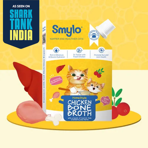 Smylo Hydration Rich Chicken with Carrot, Kale and Cranberry Bone Broth for Cats