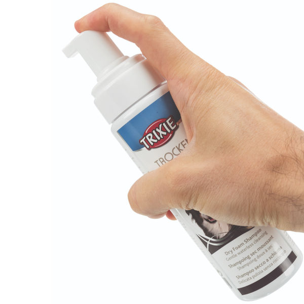Trixie Dry Foam Shampoo for Dogs and Cats