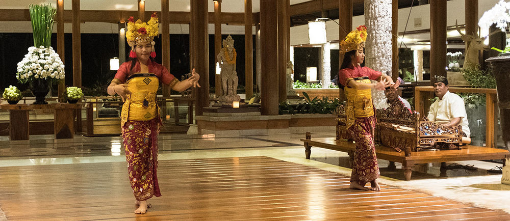 Melia Bali Dancers