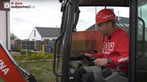 Vytyčení domu, skrývka ornice a zemní práce