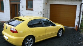 Garážová vrata a venkovní terasa
