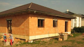 Instalace oken, vodoinstalace a elektroinstalace