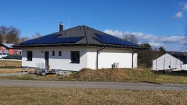 Fasáda a pokračování v krasojízdě