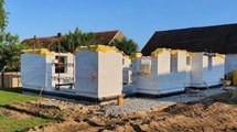 Před měsícem složen první kamion s materiálem