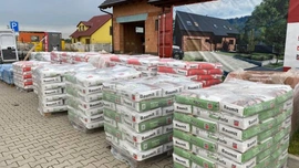 Začínáme s etapou vnitřních a venkovních omítek