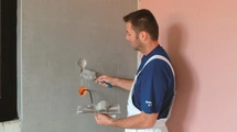 Hledáme stavbu pro workshop a natáčení - Aplikace sádrových omítek
