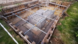 4. stavební týden - Ztracené bednění a hydroizolace sklepa