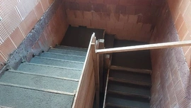 Betonové schodiště