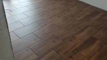 Dneska budu penetrovat podlahu na chodbě