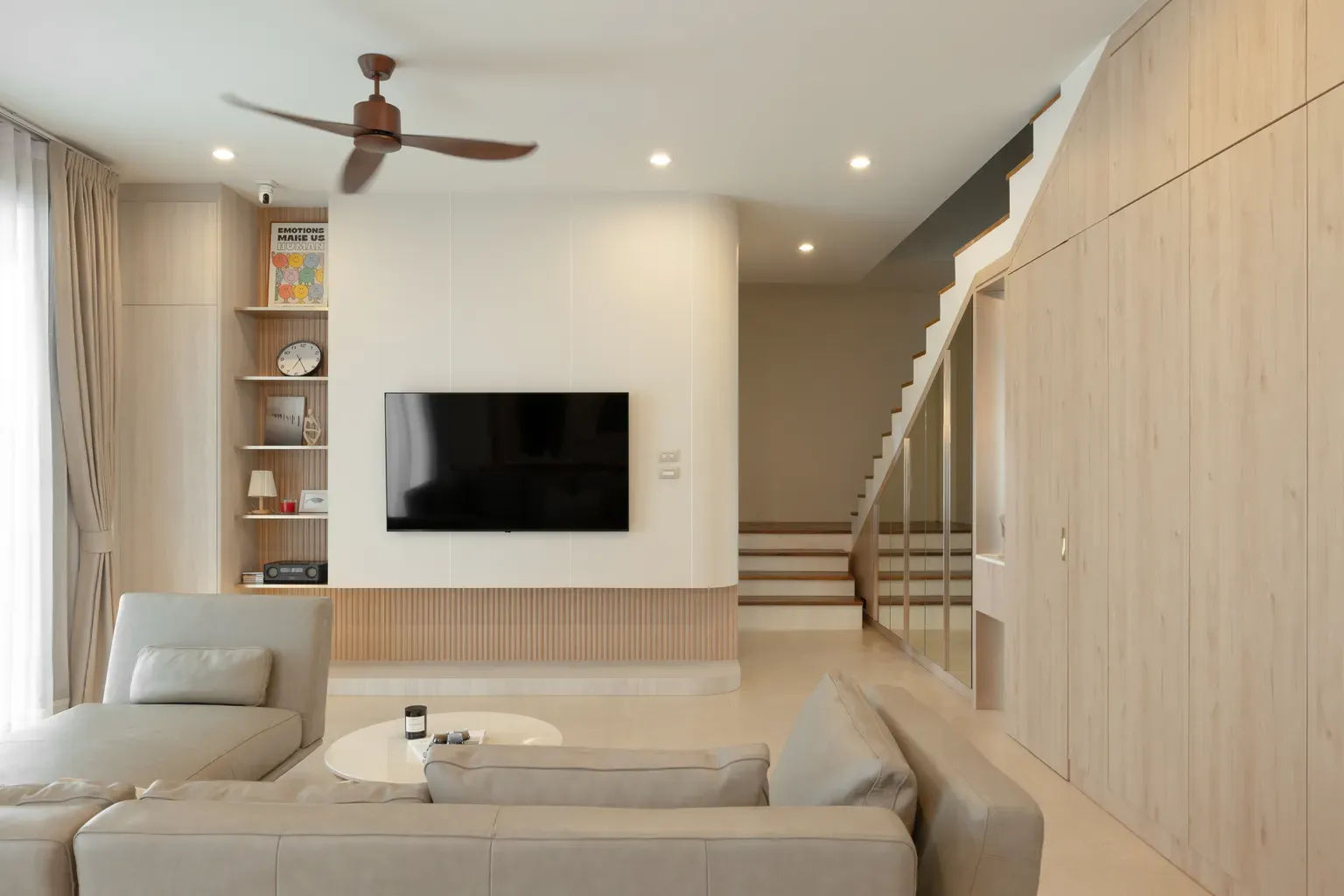 บ้านวิคตอรี อนุสาวรีย์ชัยสมรภูมิ