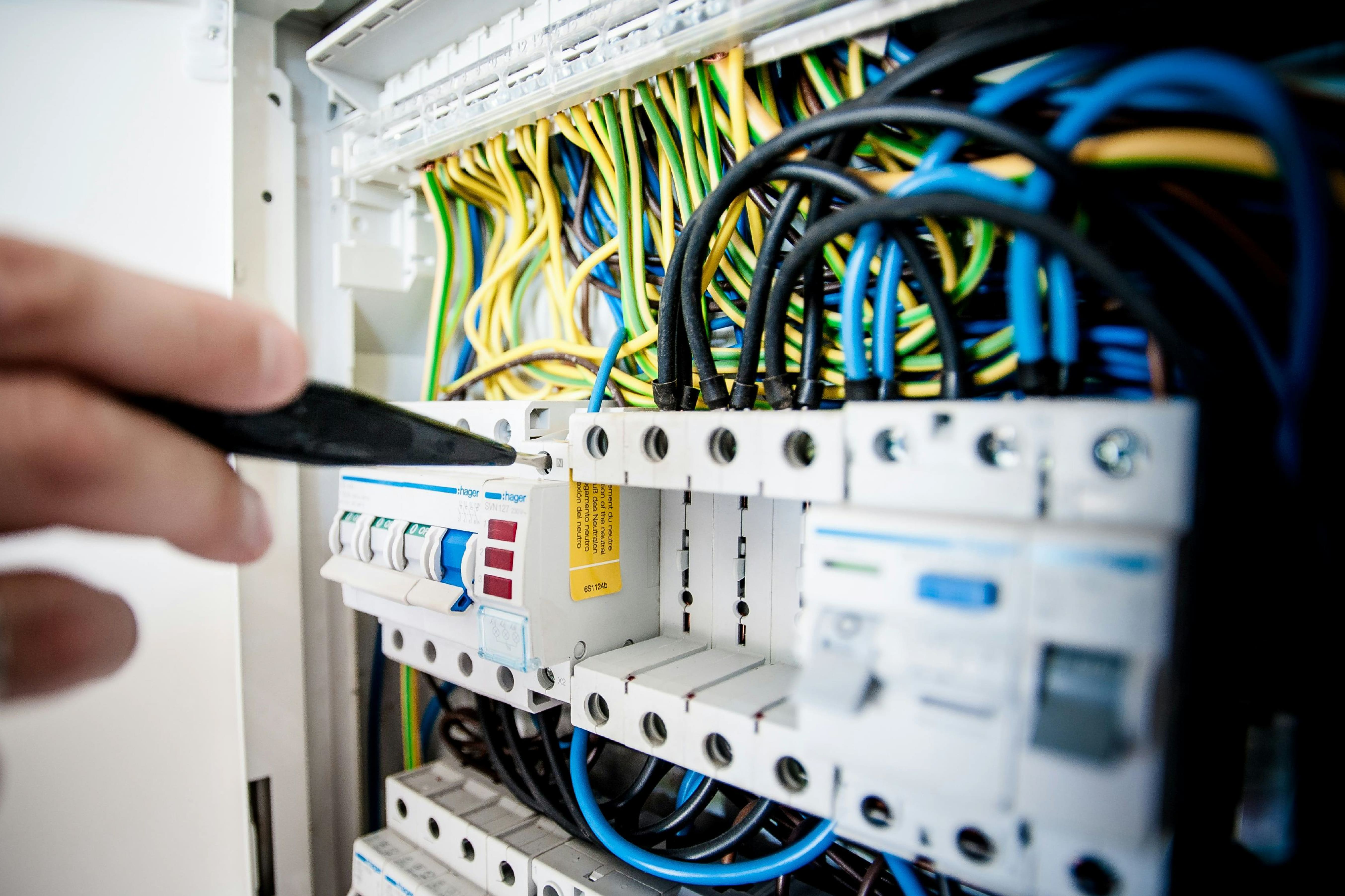 Here’s How You Can Find the Most Reliable Electrician 