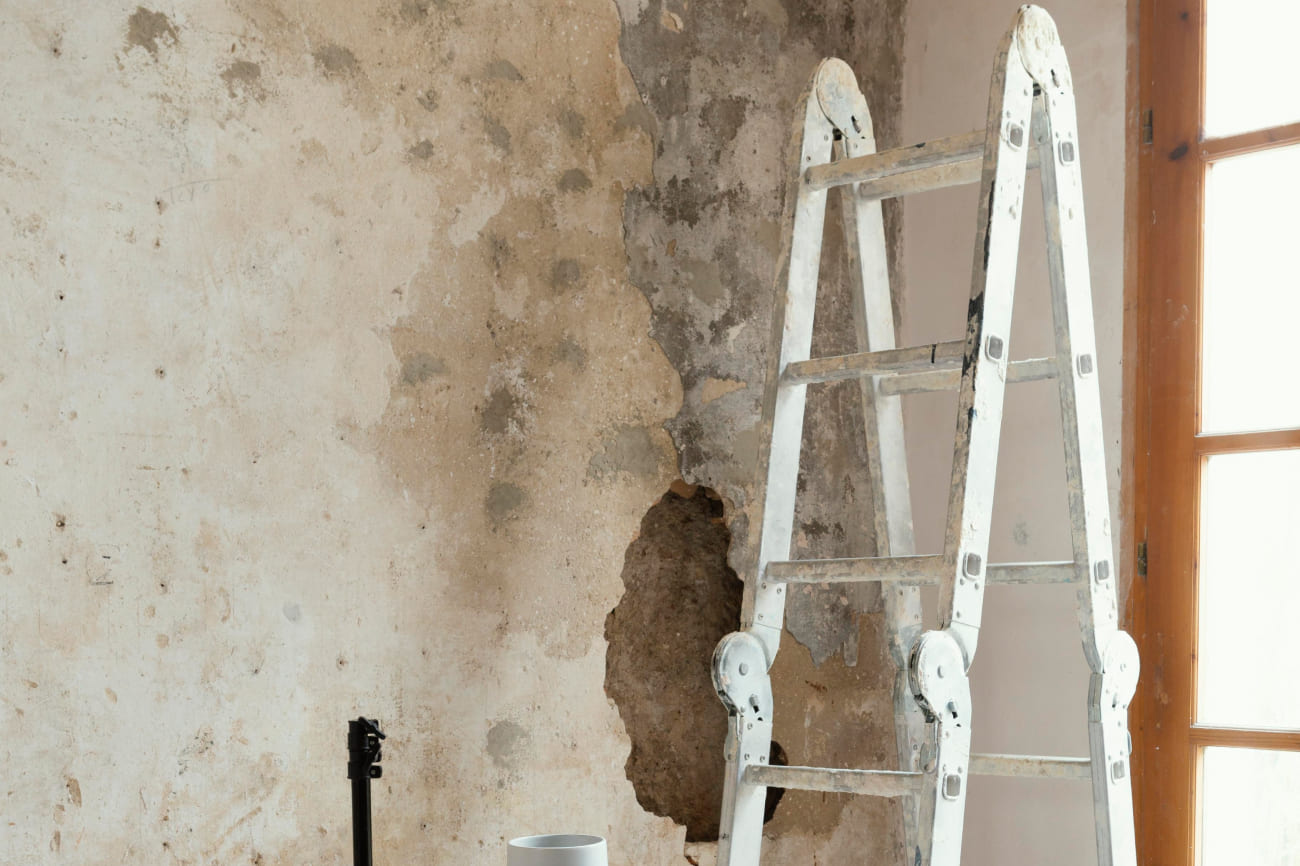 6 Top Companies Specializing in Basement Wall Leak Repairs