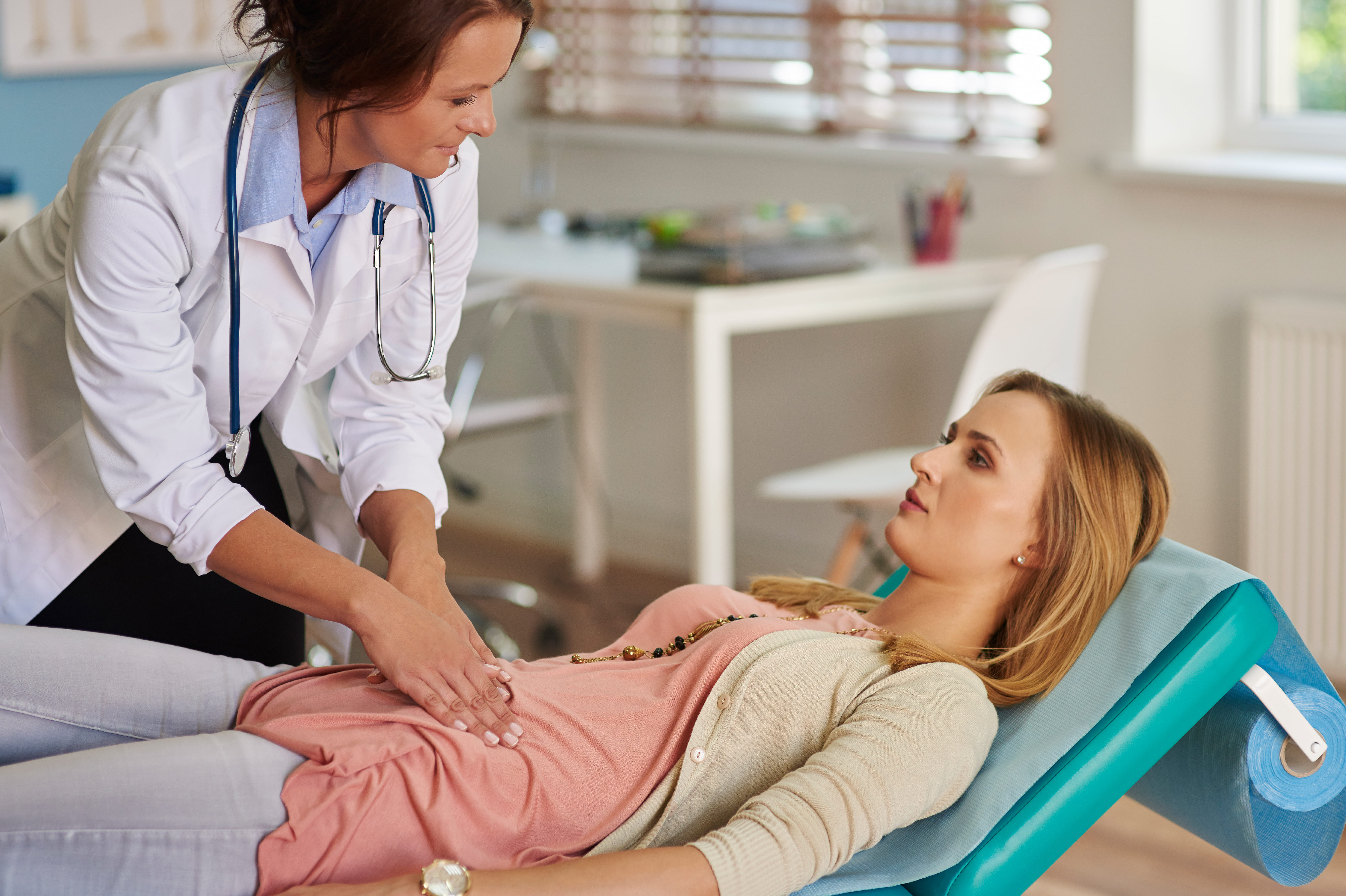 Understanding the Signs & Treatment of Ulcerative Colitis