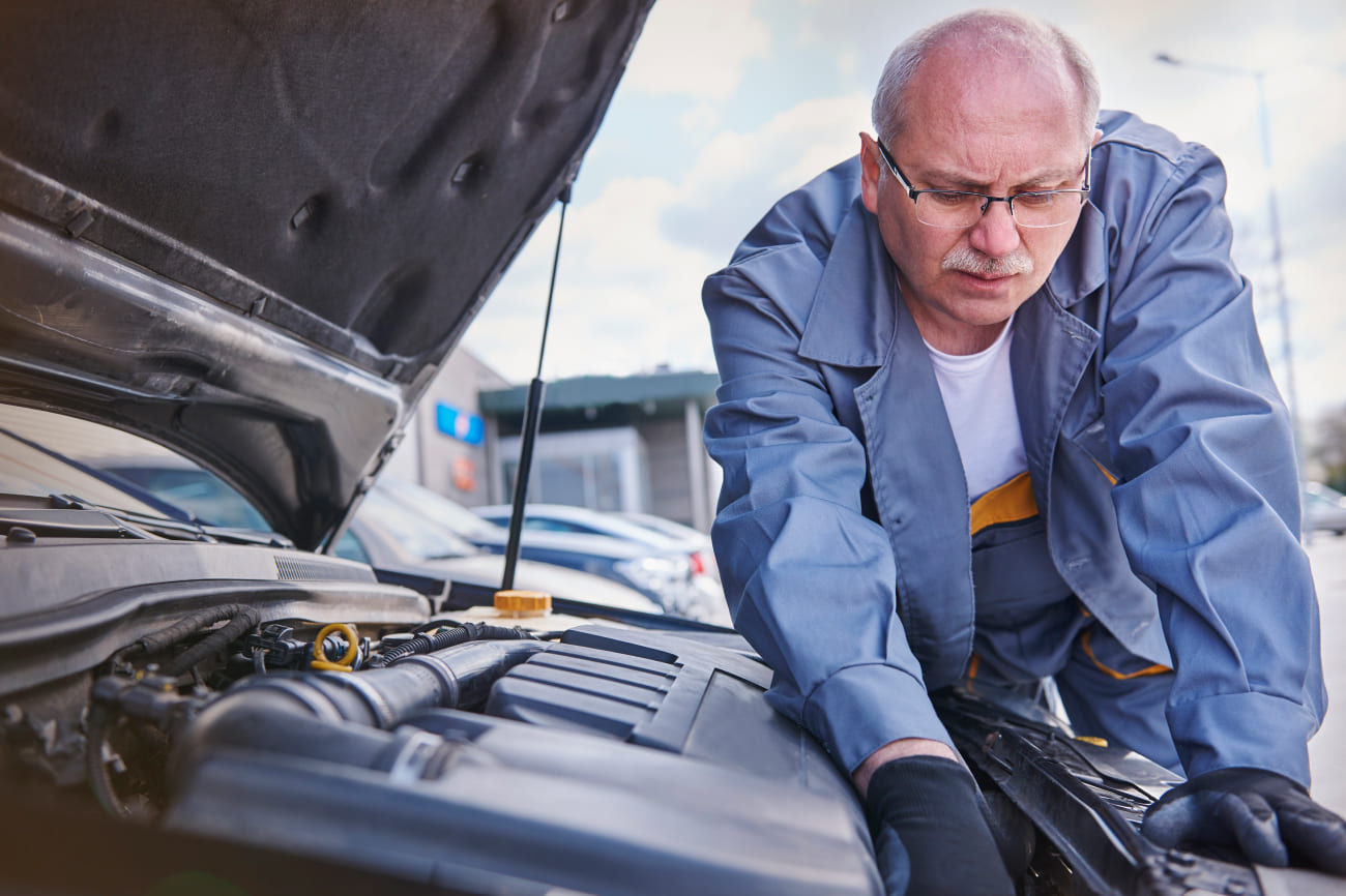 How to Find the Right Oil Change Specials For Seniors