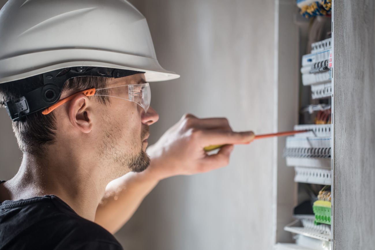 Trabajos de Electricista – Un Camino Estable y Gratificante