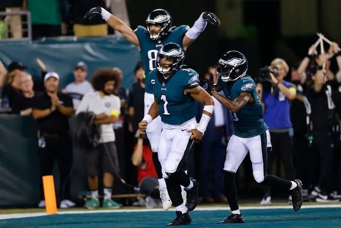 With two picks against the Vikings, Eagles CB Darius Slay shows the world that he "still plays at an elite level." 1 Vikings vs Eagles