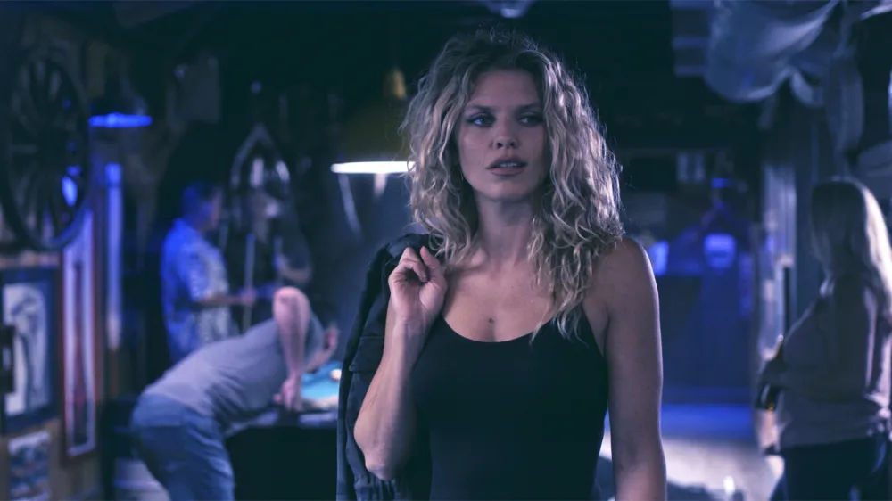 AnnaLynne McCord Wants 'Condition of Return' to "Get People Talking" by Playing a Mass Shooter 1 AnnaLynne McCord Talks Portraying a Mass Shooter