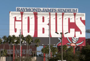 163G3144 01.MP4.16 07 30 28.Still001