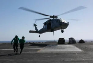 us navy helicopter red sea